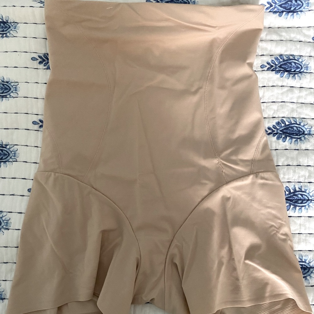!Hi-Waist Shape-Wear!